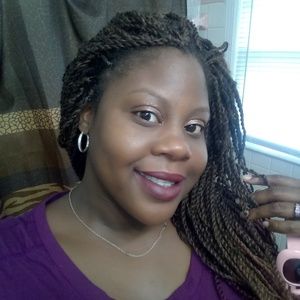 Meet your Posher, Crystal